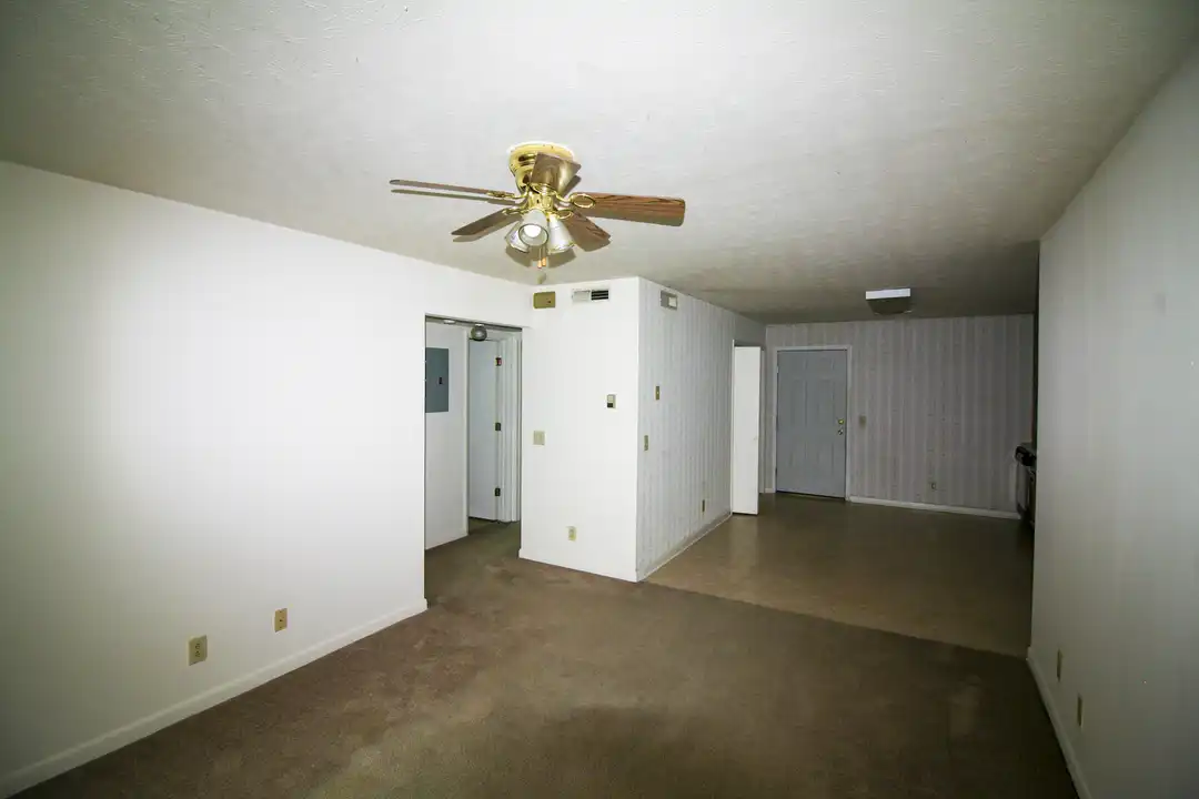 1301 Carolina Ave unit 1 – photo 1 of 6