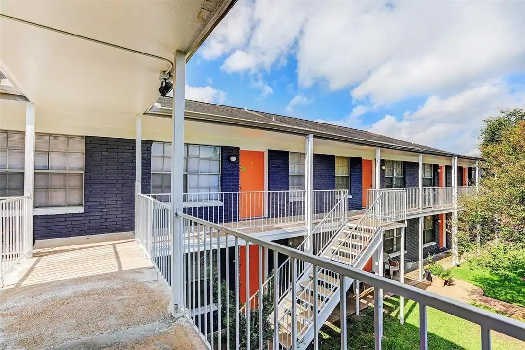 202 Cole St unit 15 - View 5
