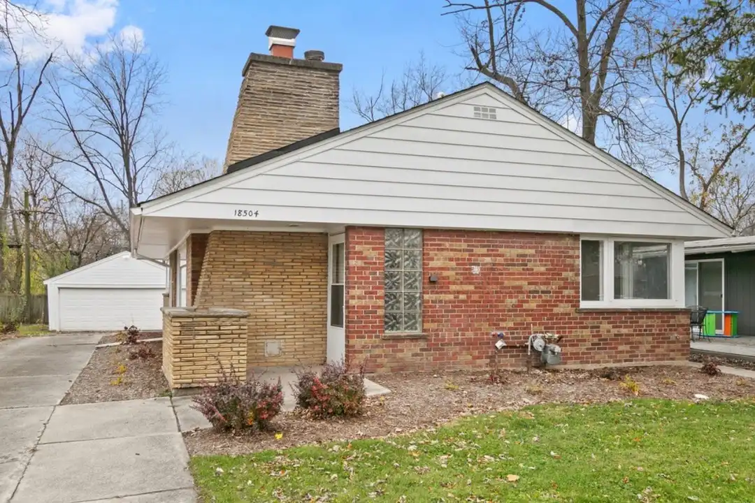 18504 Riegel Rd – photo 1 of 12