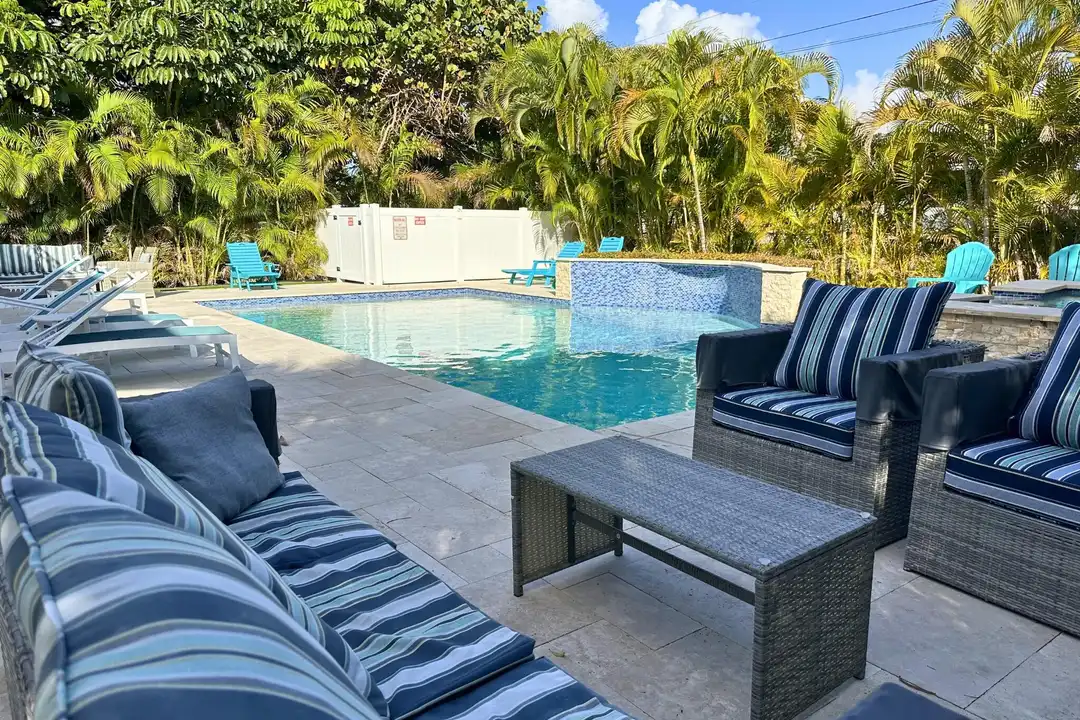 1236 Beach Rd unit 3 – photo 1