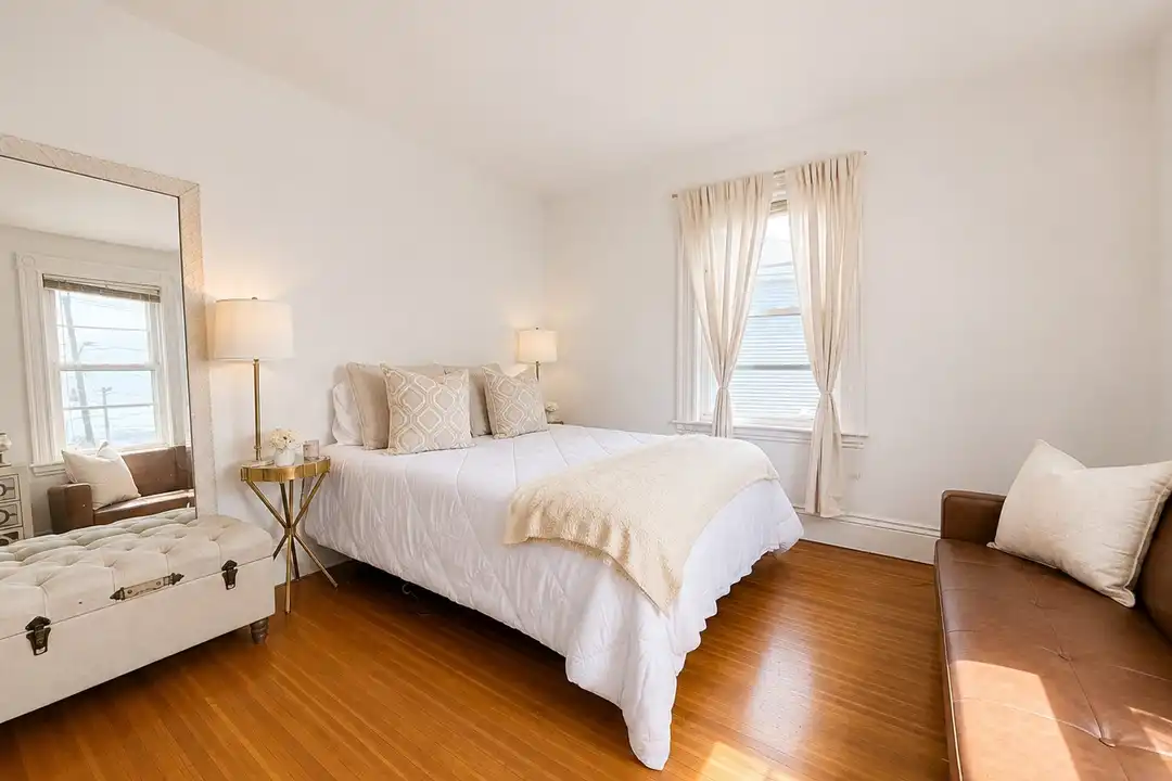 60 Bayswater St unit 2 – photo 1