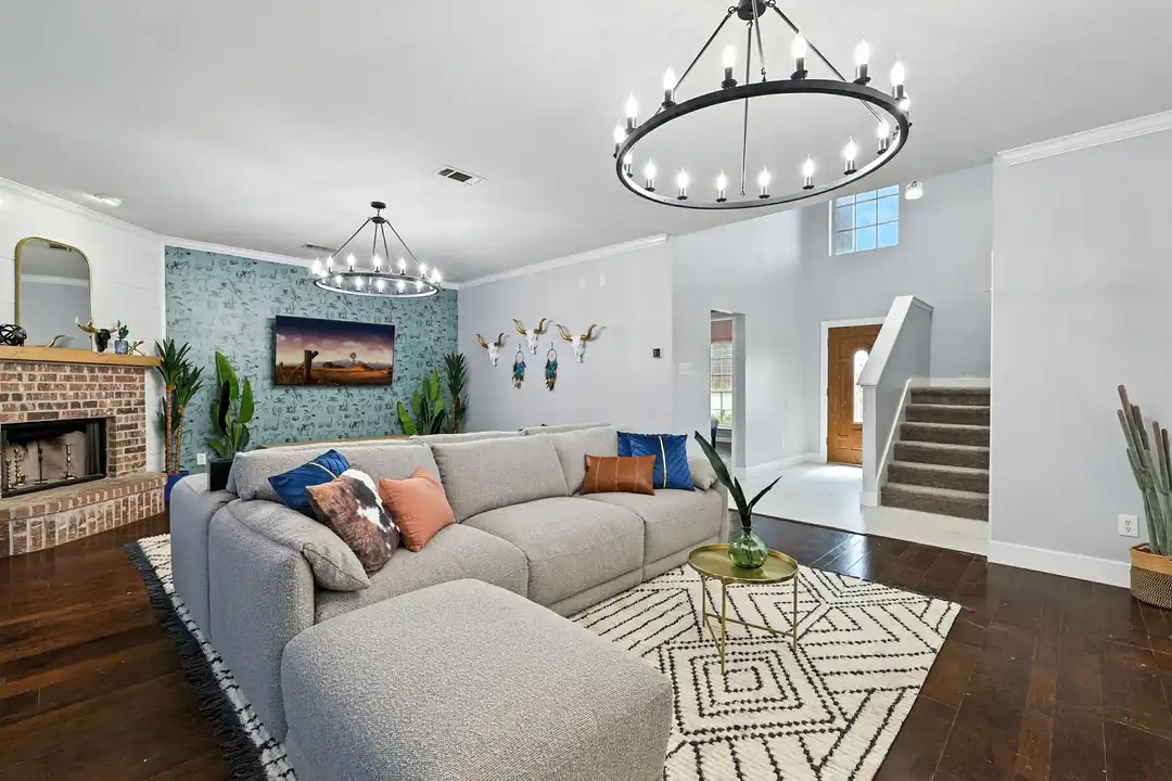 2516 Castle Pines Dr - View 6