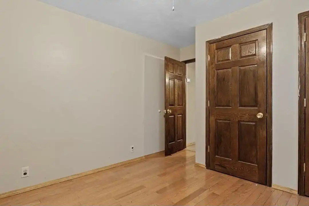 3033 Shadowfax Dr - More