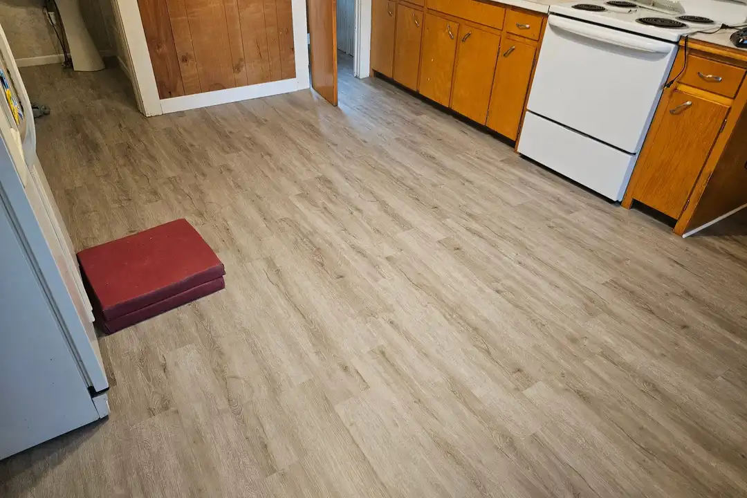 5625 S Prospect St unit A – photo 1 of 11