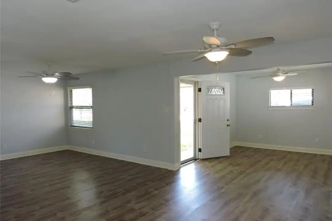 12238 Oberlin Dr - View 4