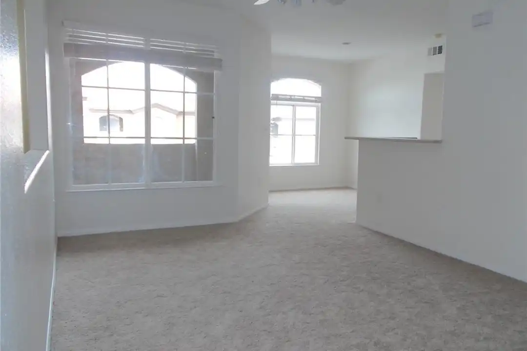 Apartment in Las Vegas - View 4