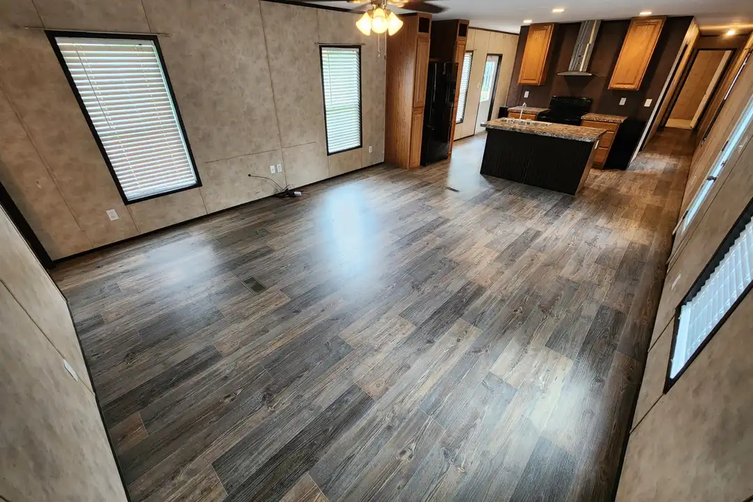 502 E Lee - View 3