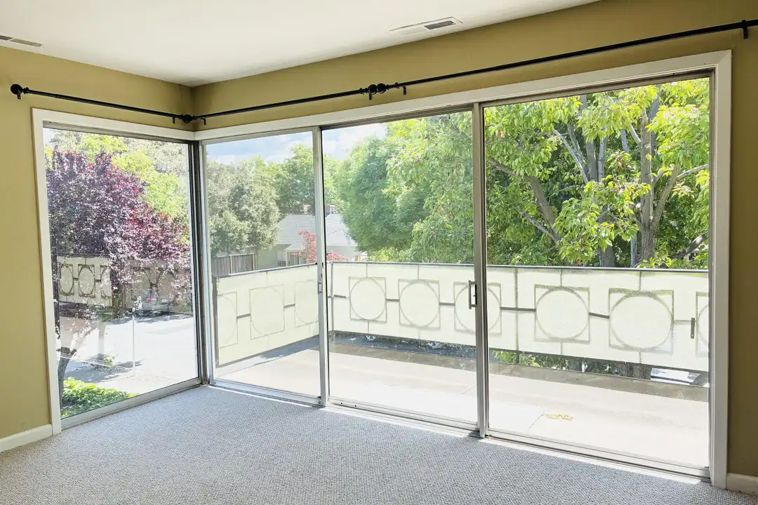 545 Fulton St unit None - View 4