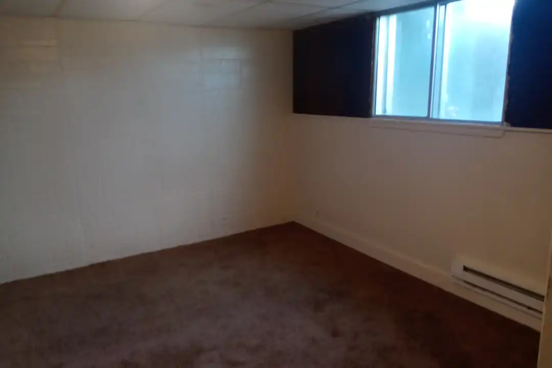 340 S Wagon Wheel Dr unit 3 - View 3
