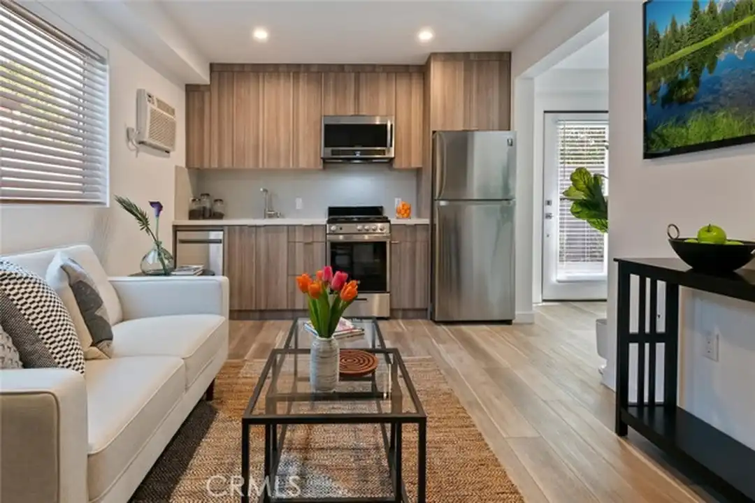 13538 Vanowen St unit 5 - View 5