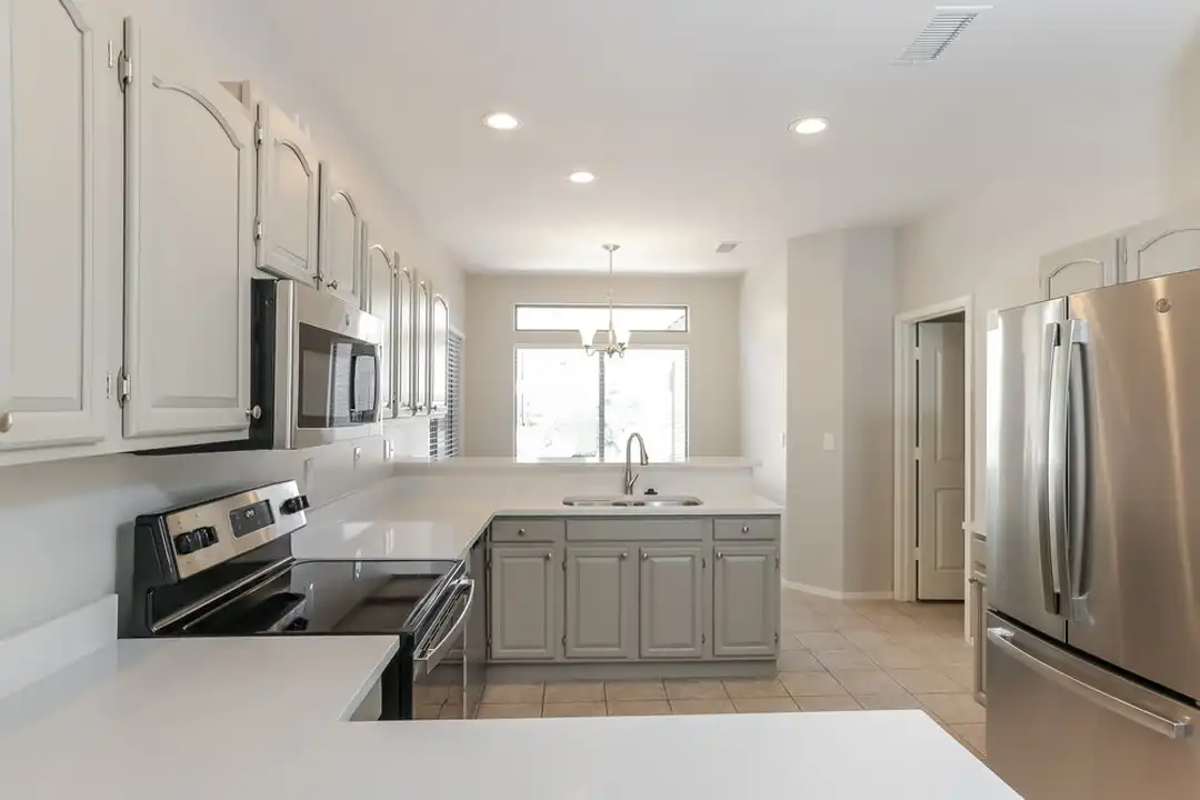 1211 E Winter Dr - More