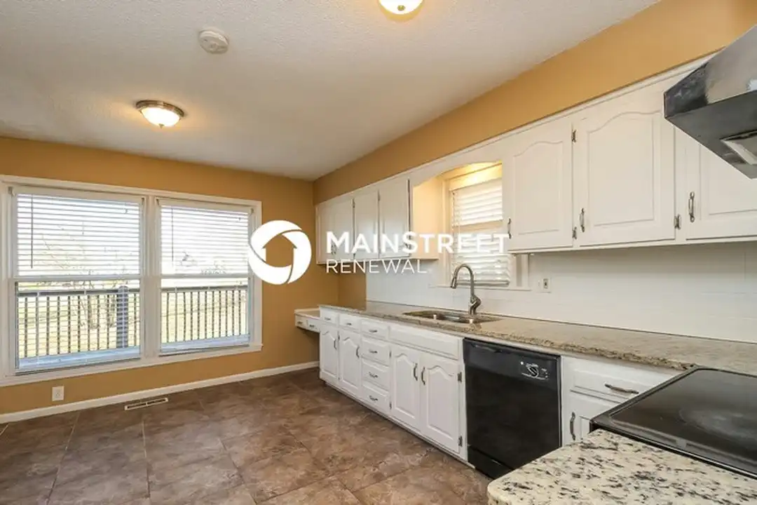 14412 Wilshire Cir - View 5