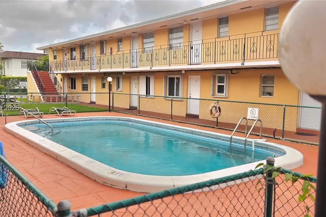 3800 SW 102nd Ave #108 - View 4