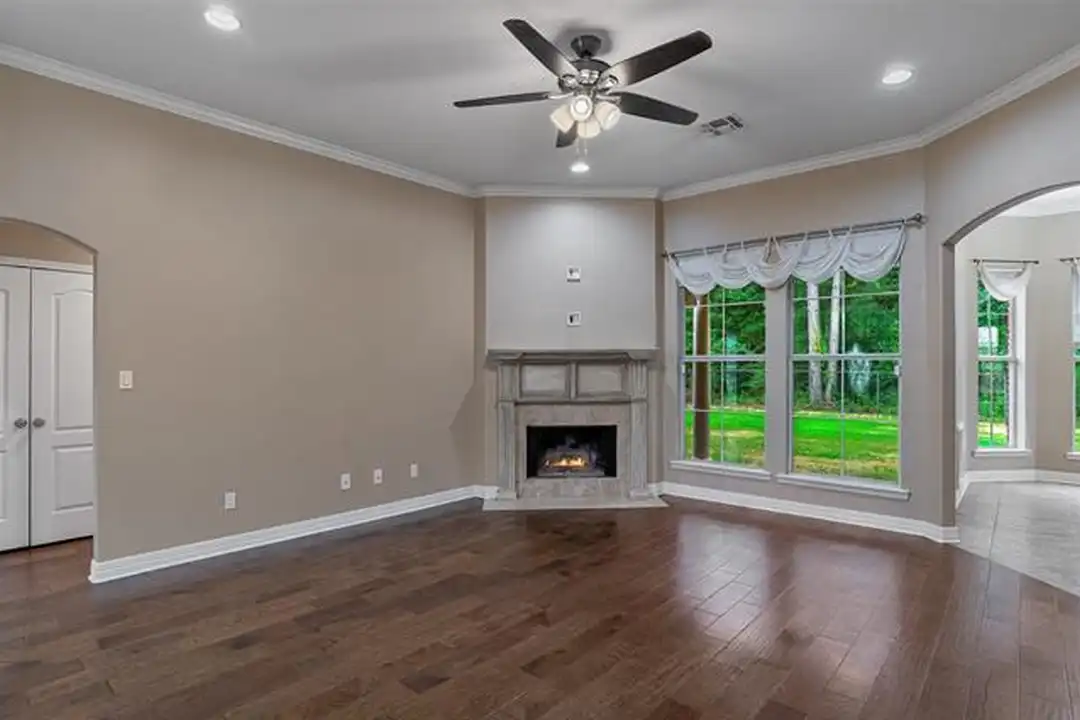 133 Lone Oak Dr - View 5