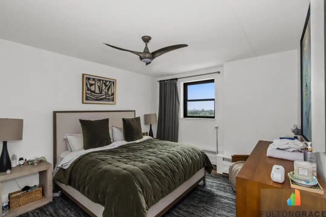 House in Chicago - View 5
