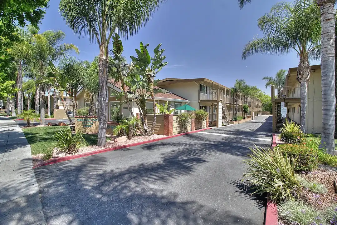 The Arbors at Mountain View Apartments - View 4
