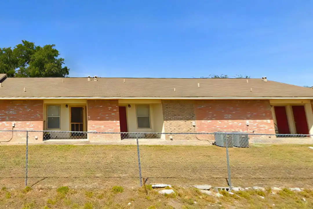 2300 Alamo St unit 101 - View 4