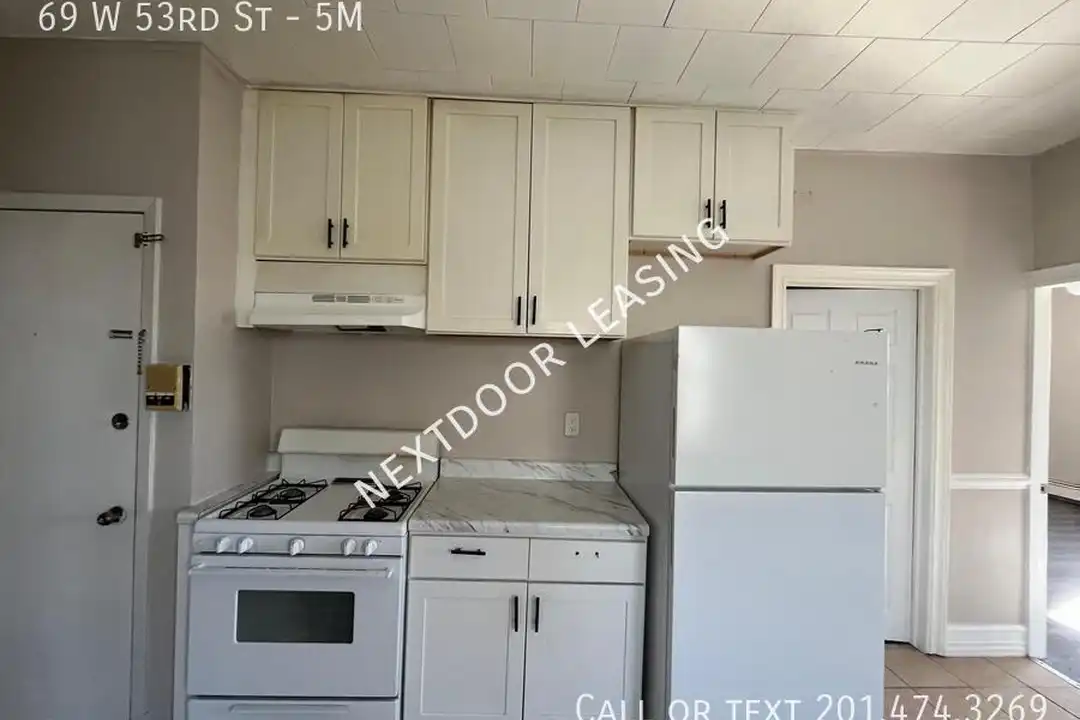 69 W 53rd St - View 5