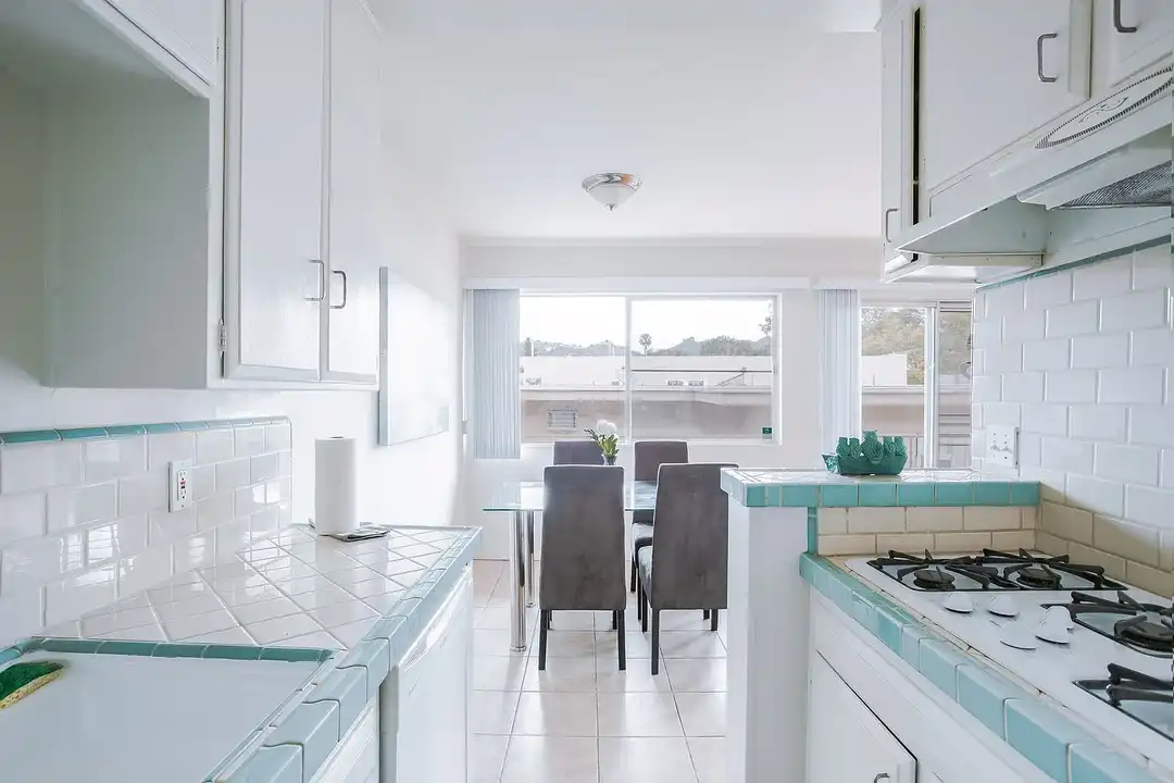 Apartment in Los Angeles, Beverly Grove, Fairfax - More