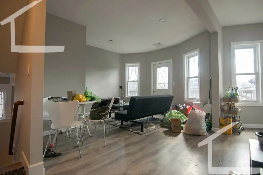 43 Long Ave – pohled 4