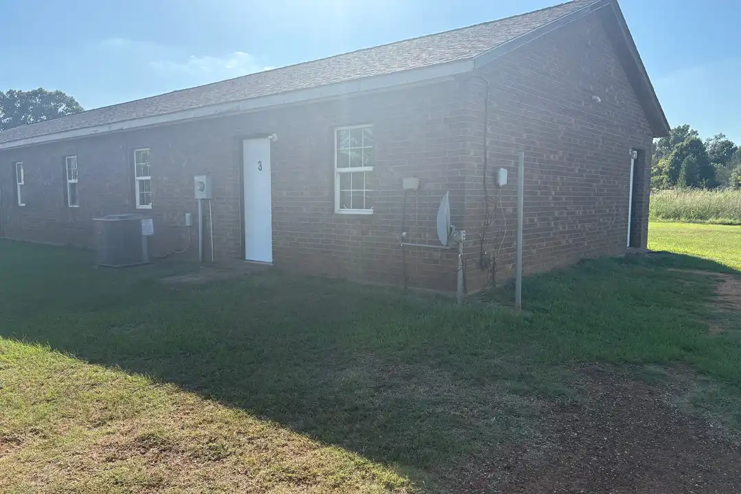 2369 County Rd 426 N unit 3 – photo 1 of 10