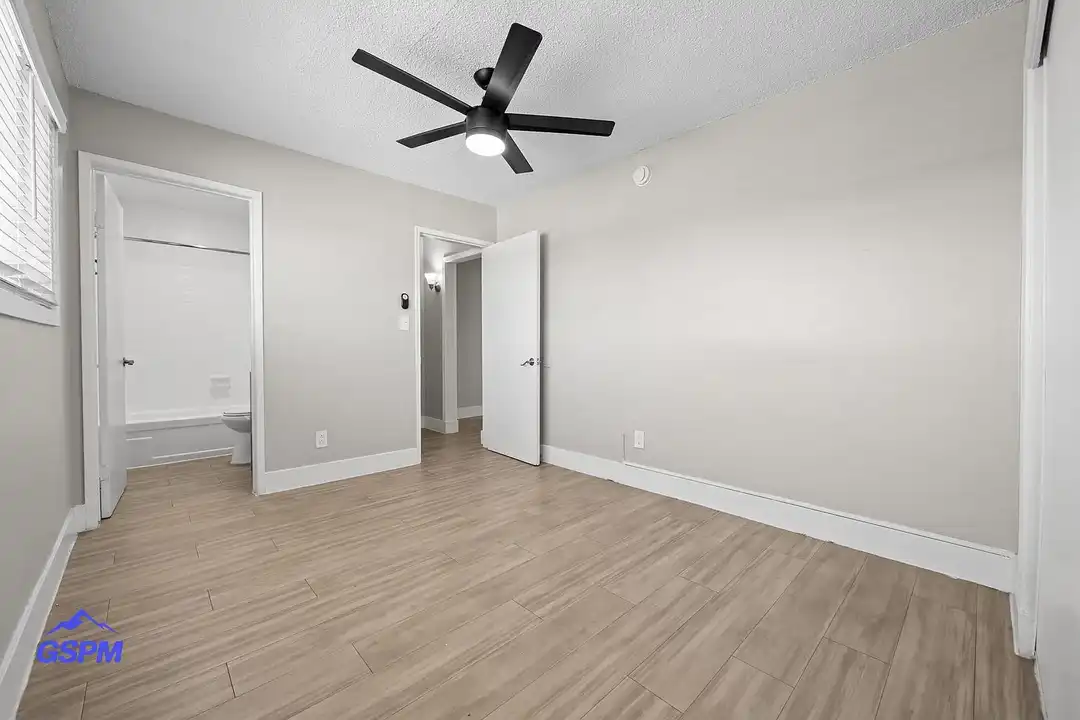 Willow Glen Apartments – photo 1