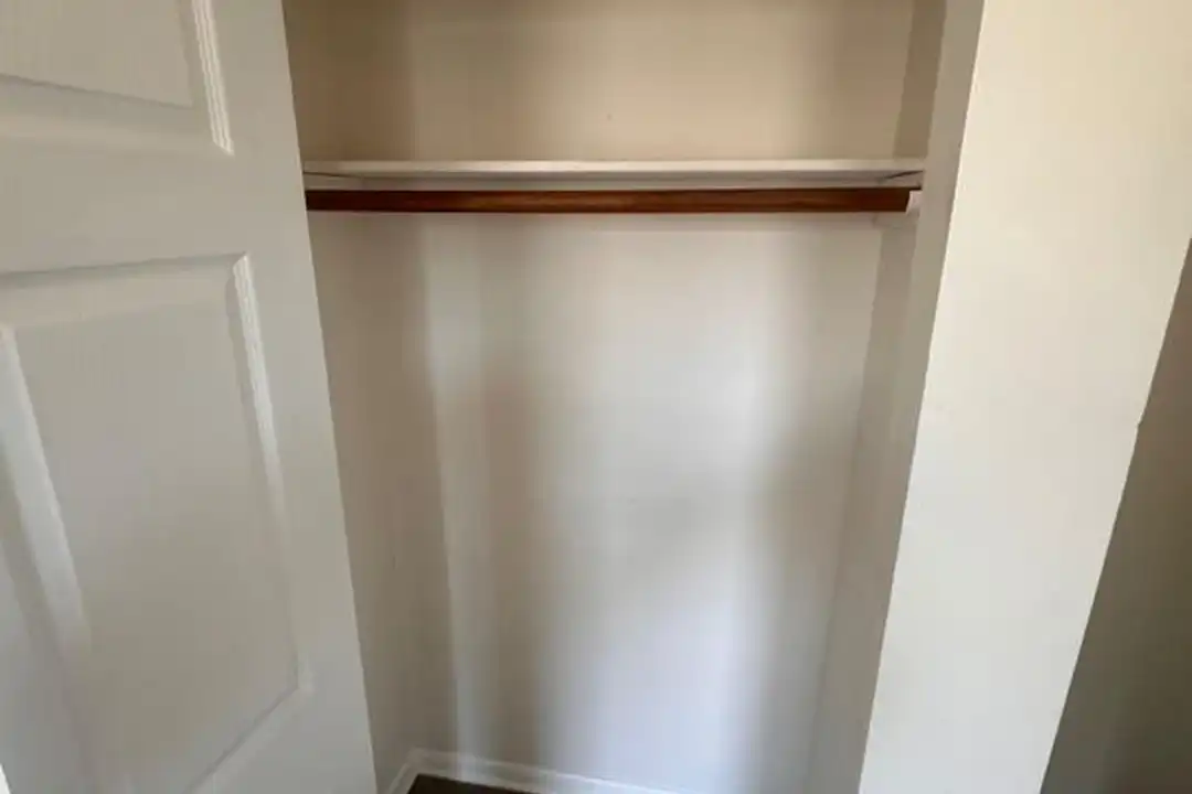 16 Bergen Ave unit 11 - More