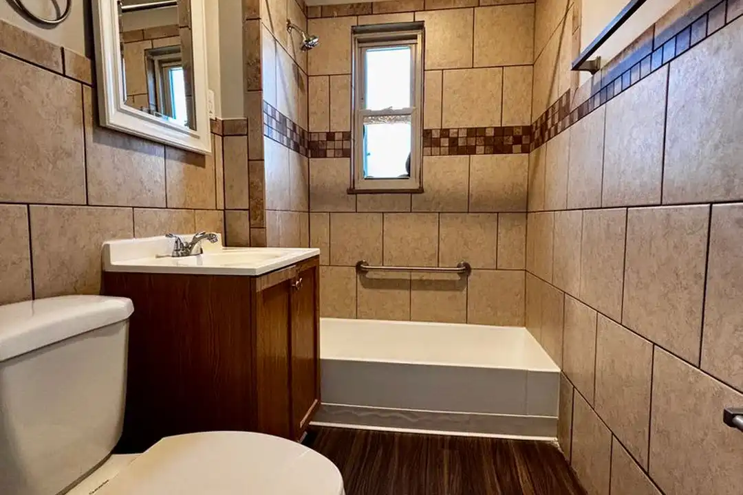 231 E Xenia Dr unit 219 - B – photo 1