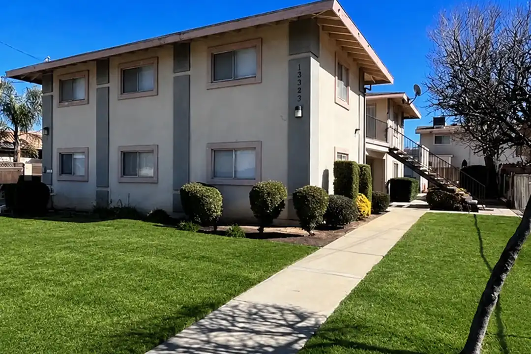 13383 3rd St unit 3 – photo 1 of 9
