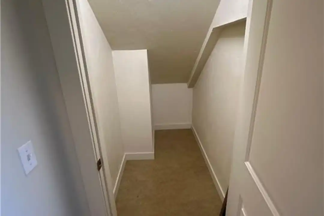 32 Yale Ave #3 - View 5