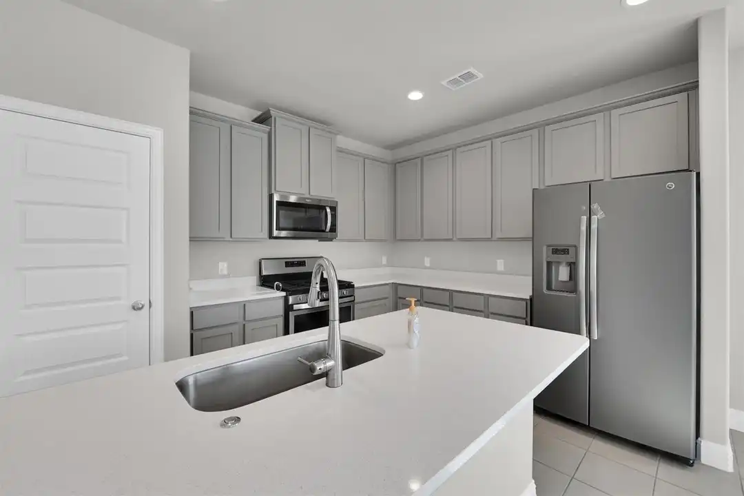 6401 Longhorn Herd Ln - More