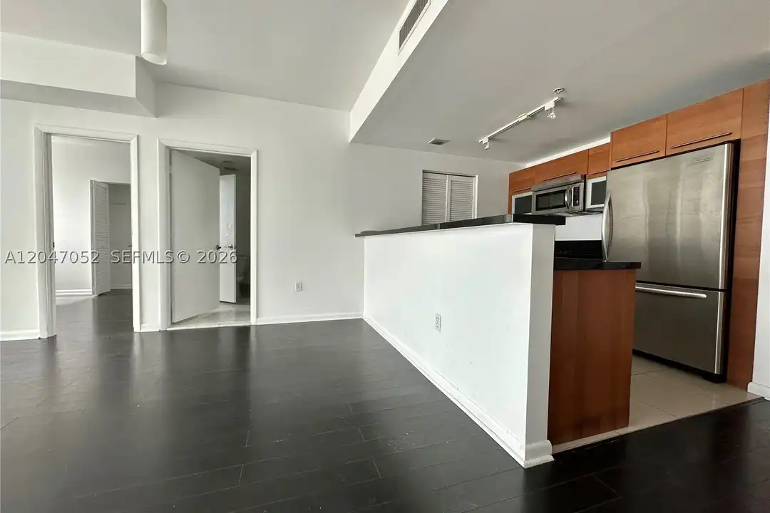 244 Biscayne Blvd #2610 - More