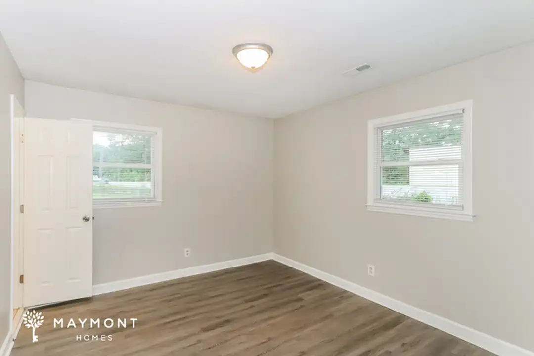 2 Summit Ave - View 6