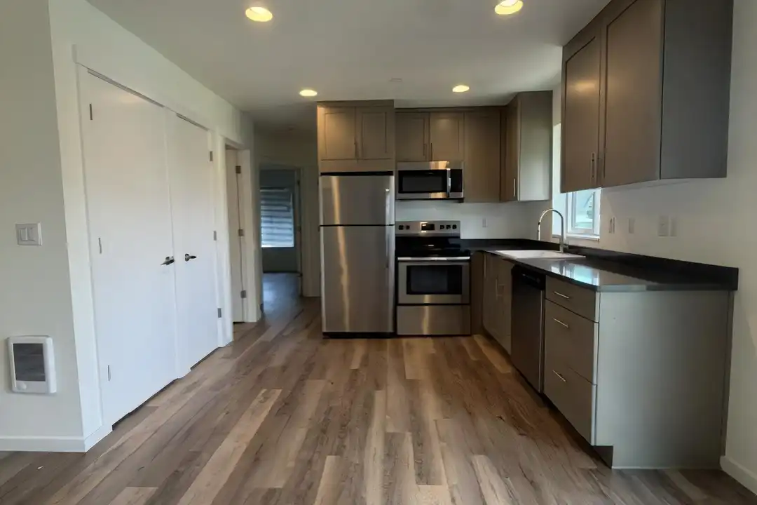 33730 E Columbia Ave – photo 1 of 7