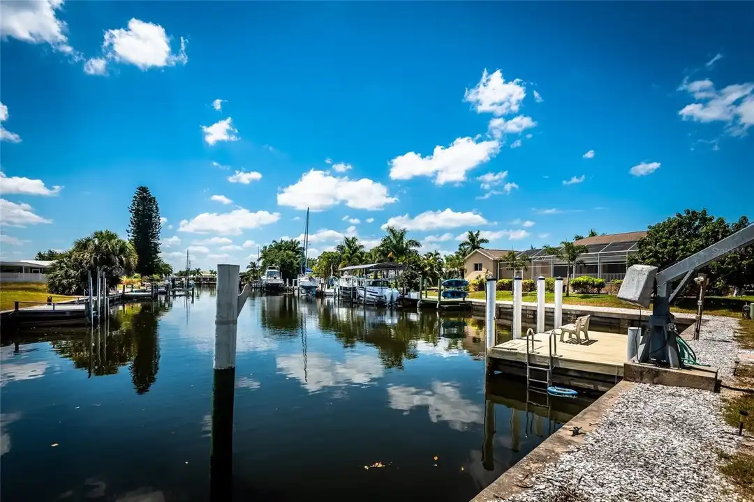 129 Cousley Dr SE - View 2