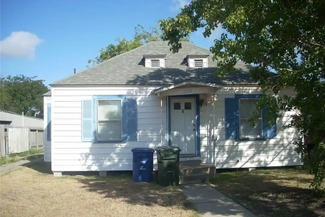 2333 Riggan St – photo 1