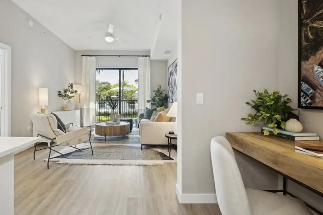 3501 NW 5th St unit 102 - View 2