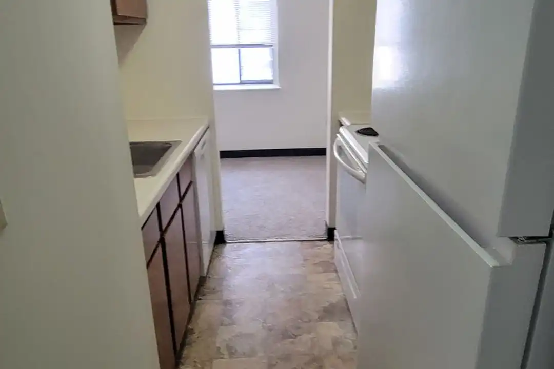 620 Broadhead Ave – photo 1 of 6