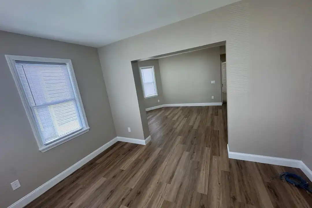 33 Linwood Ave unit 1 - View 4