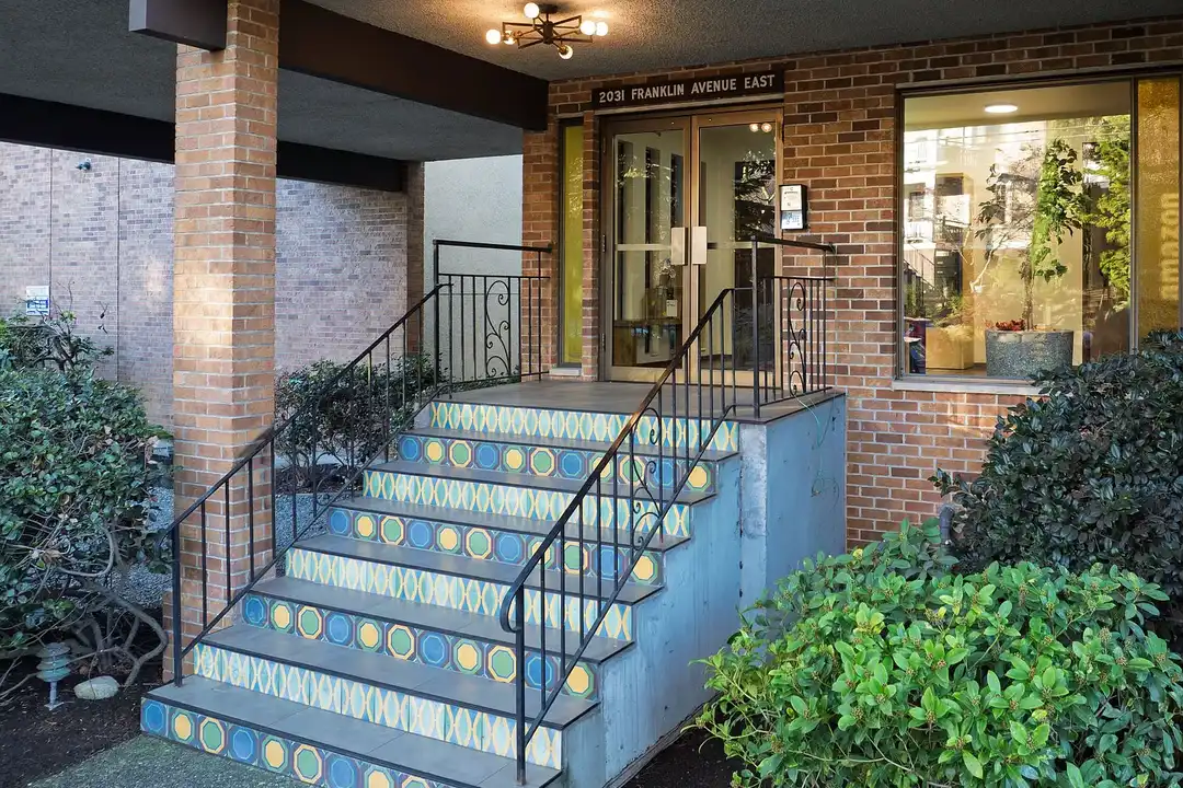 Franklin Apartments - View 6