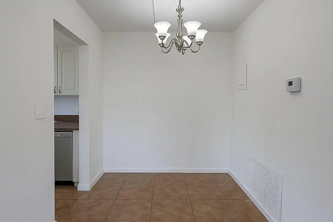1671 NE 33rd St unit 1 - View 4