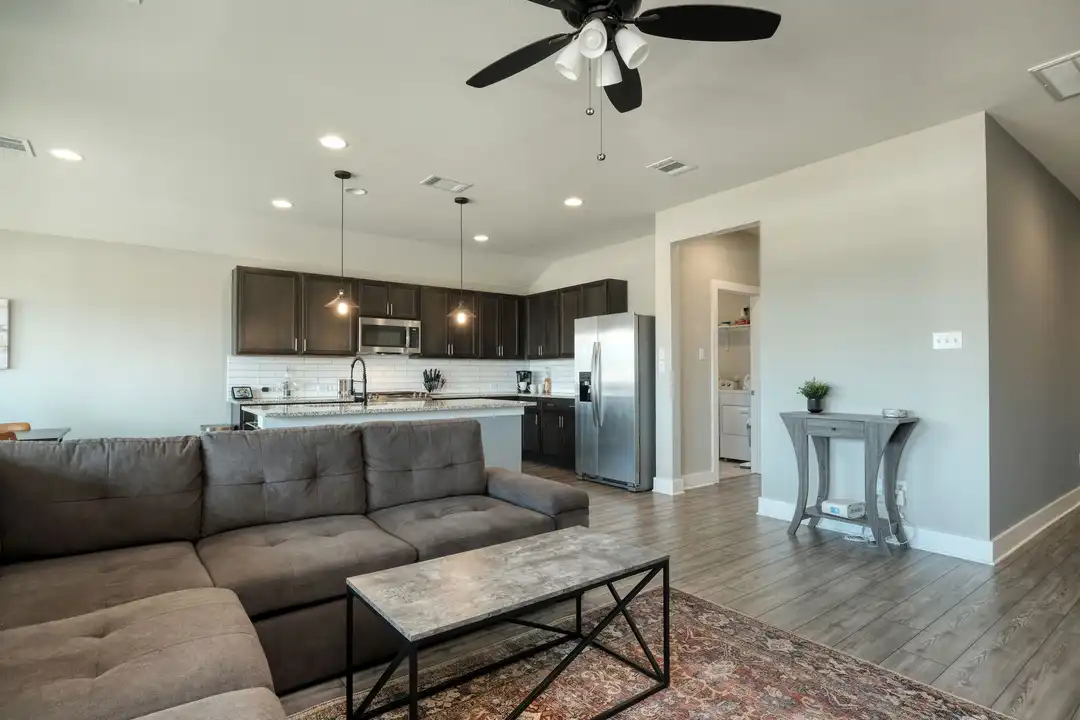 229 Finstown St unit 0 - View 4
