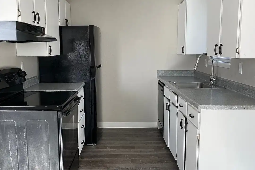Malibu Apartments - View 2