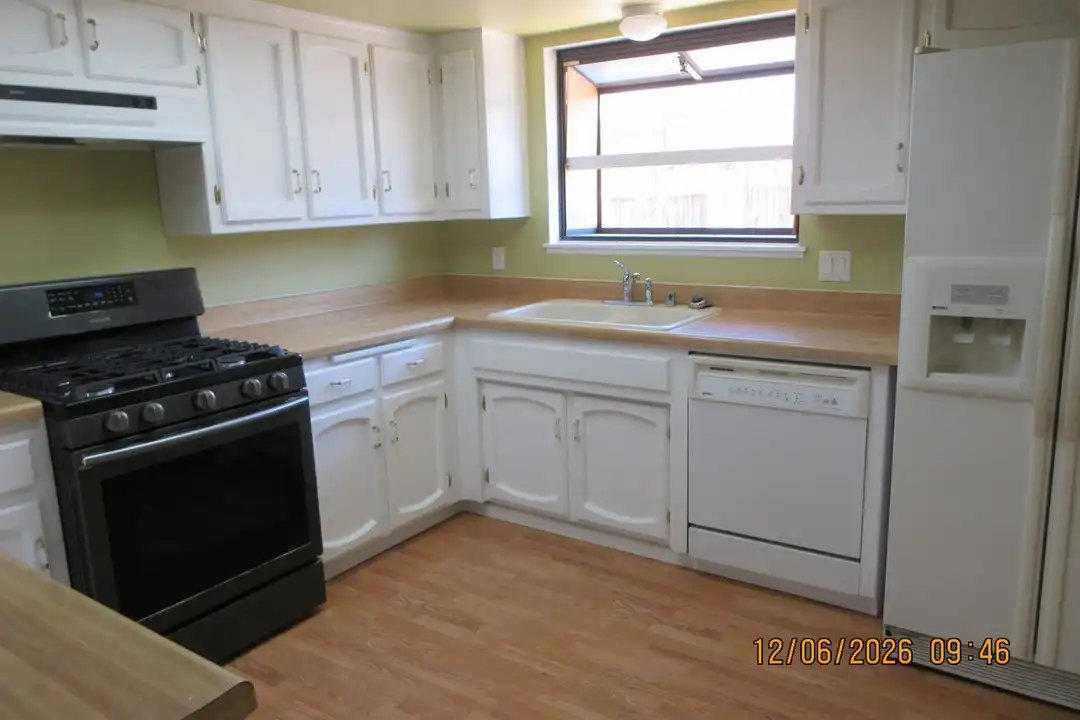 400 N Mono St - View 5