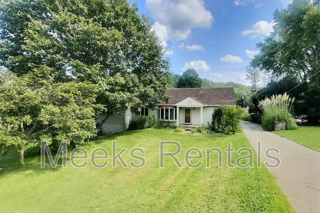 25 Botley Ln – photo 1 of 13