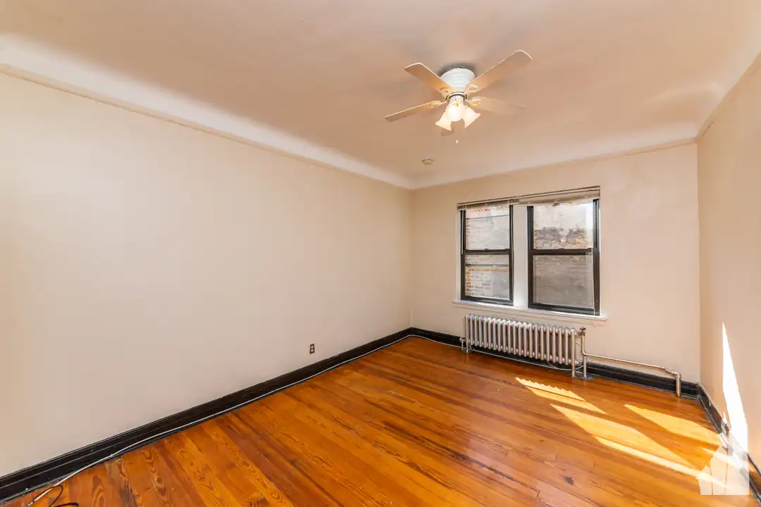 948 W Cuyler Ave unit 115 - View 2