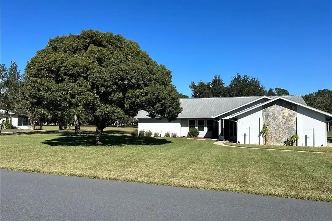 515 E Falconry Ct – photo 1 of 32