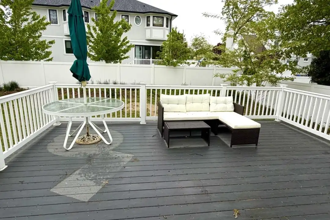 24 Berger Ave - More
