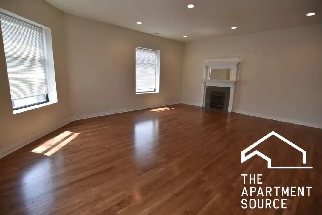 802 W Belmont Ave unit 3E - View 3