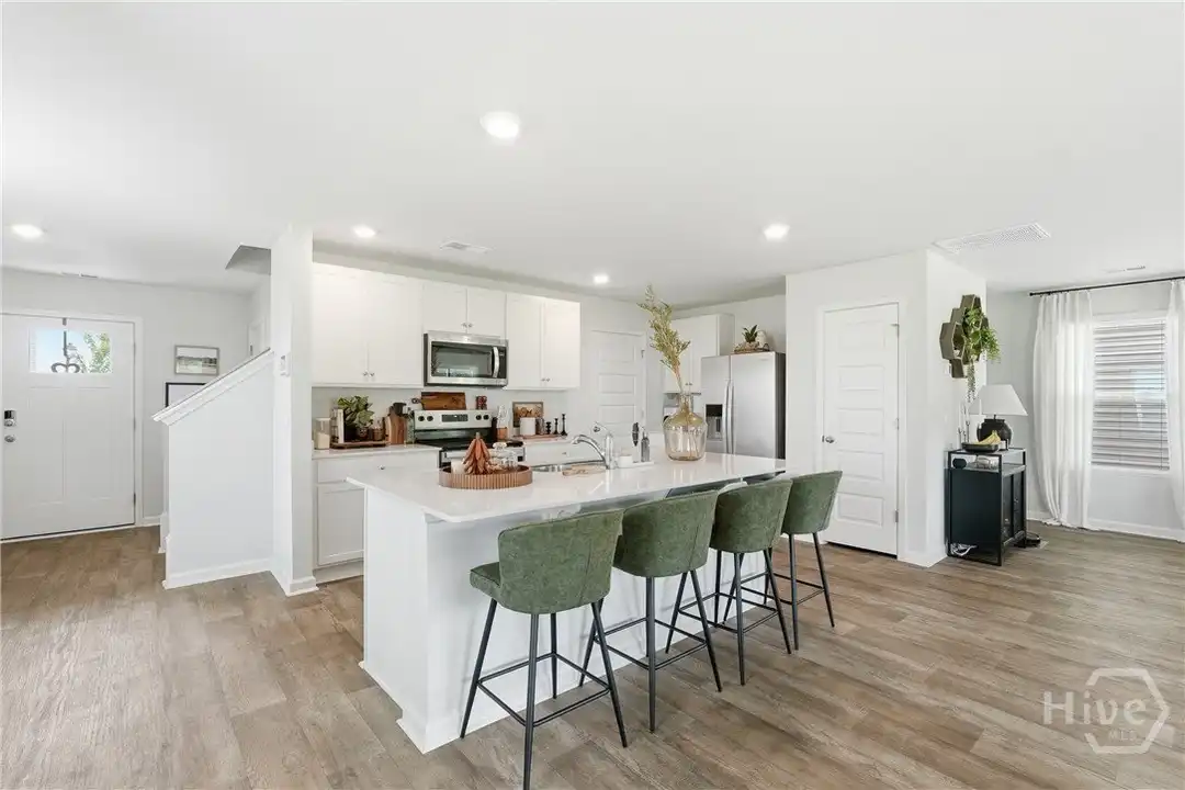27 Cedar Creek Ln - More